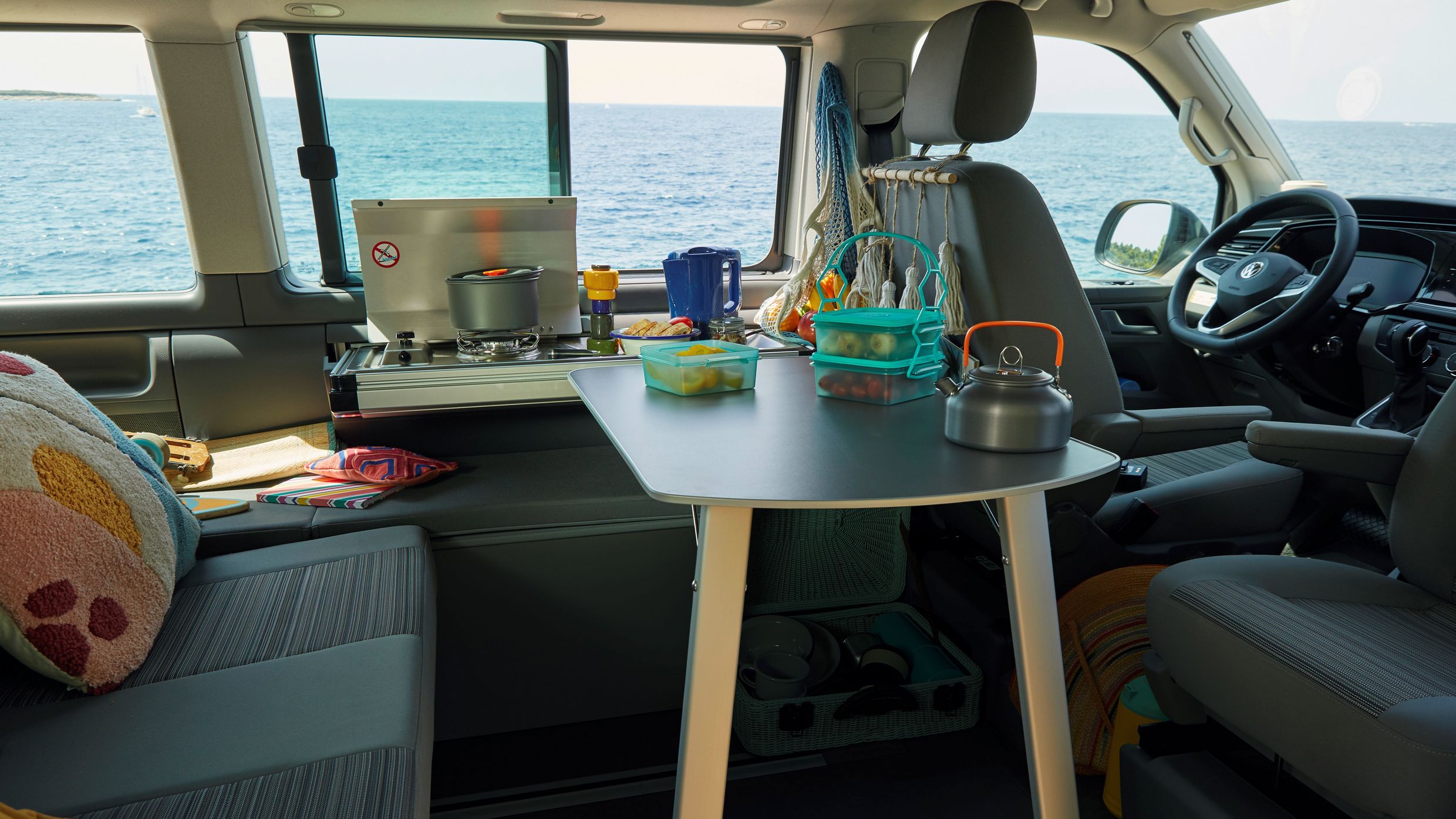 Caravan Salon 2019: California 6.1 Beach s novou kuchyňkou slaví světovou premiéru