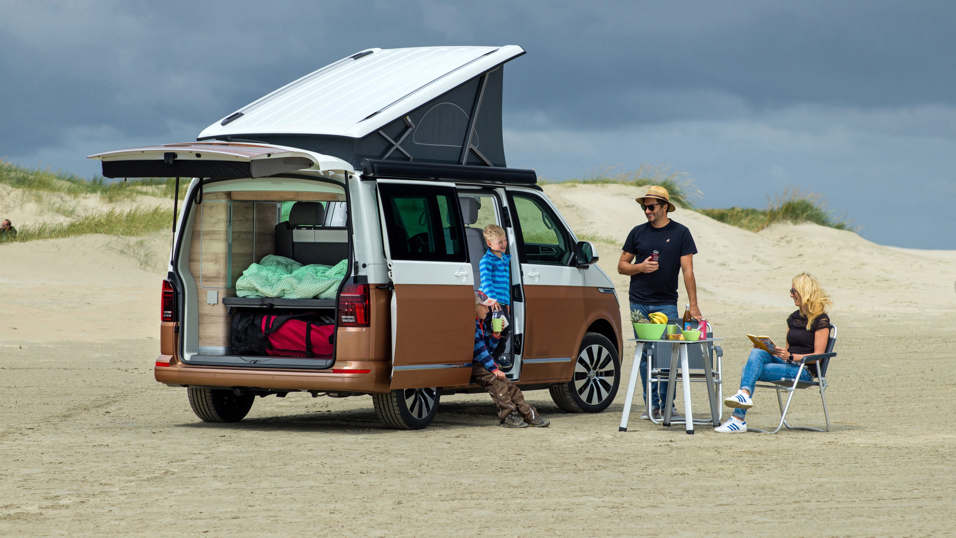 VW T6.1 California Kofferraum Familie