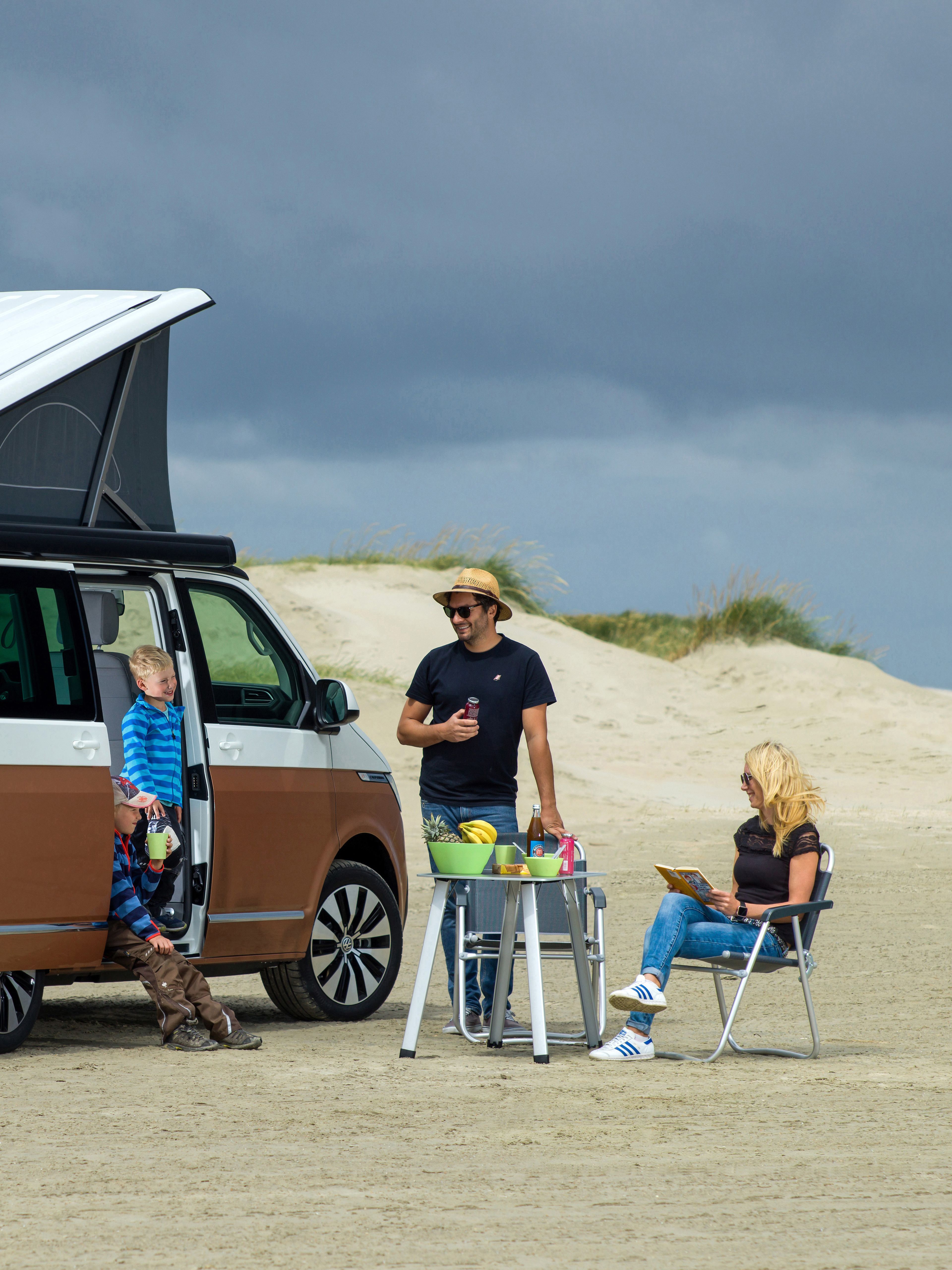 VW T6.1 California Kofferraum Familie
