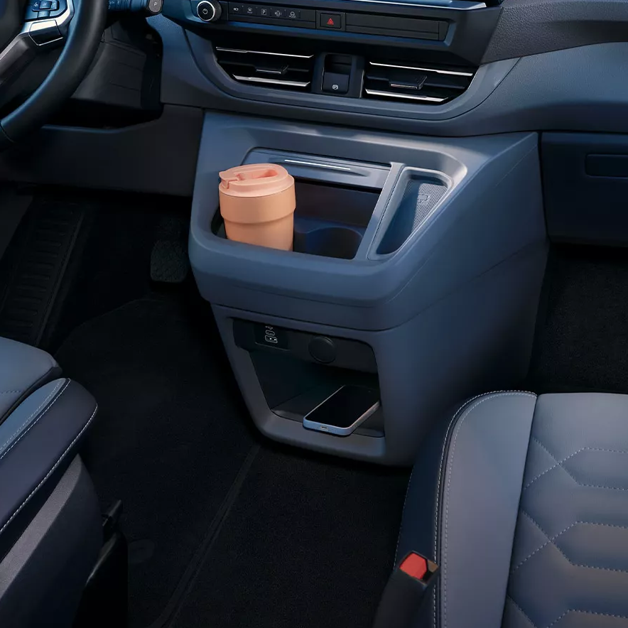 Interiér a přístrojová deska Volkswagen Caravelle