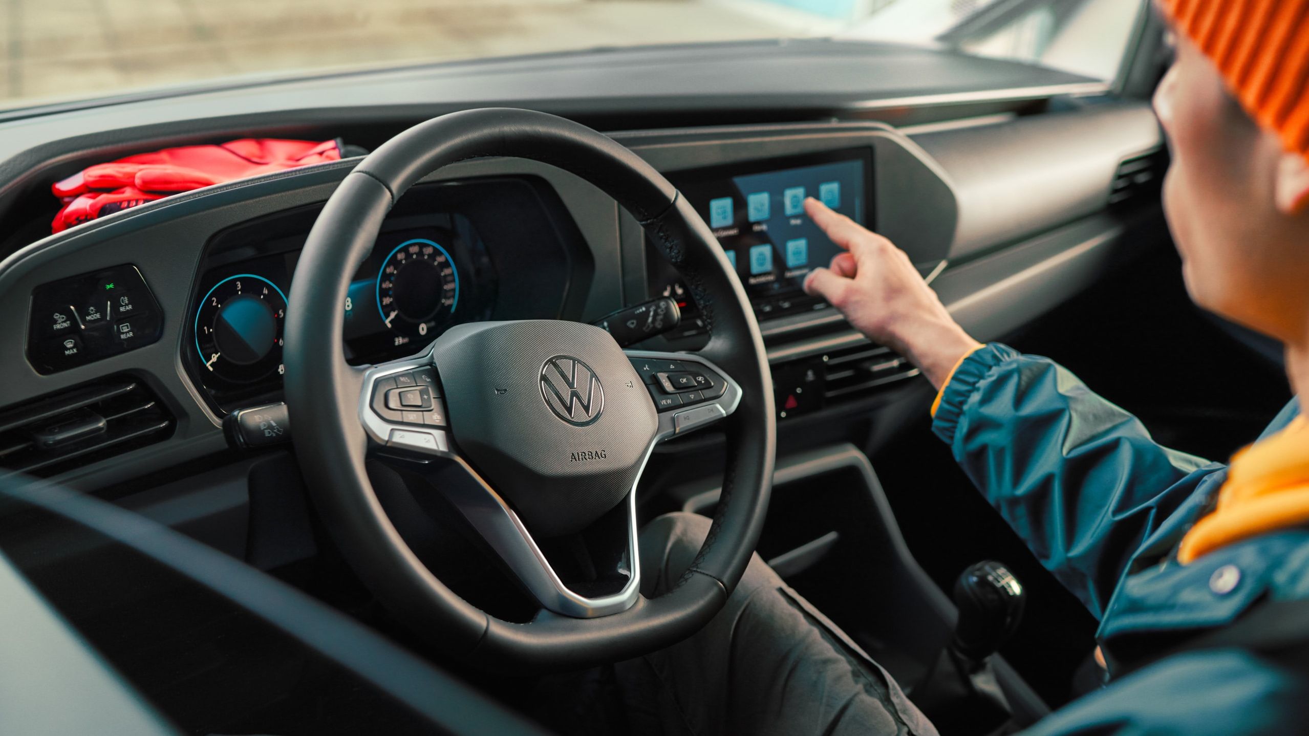 Cockpit des neuen VW Caddy Cargo