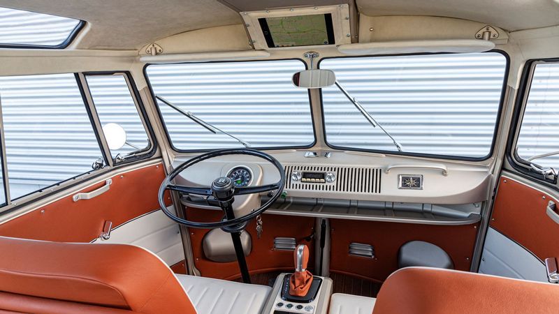 Síla elektřiny: Nový e-BULLI je crossoverem z luxusního „oldtimeru“ a technicky vyspělého elektromobilu