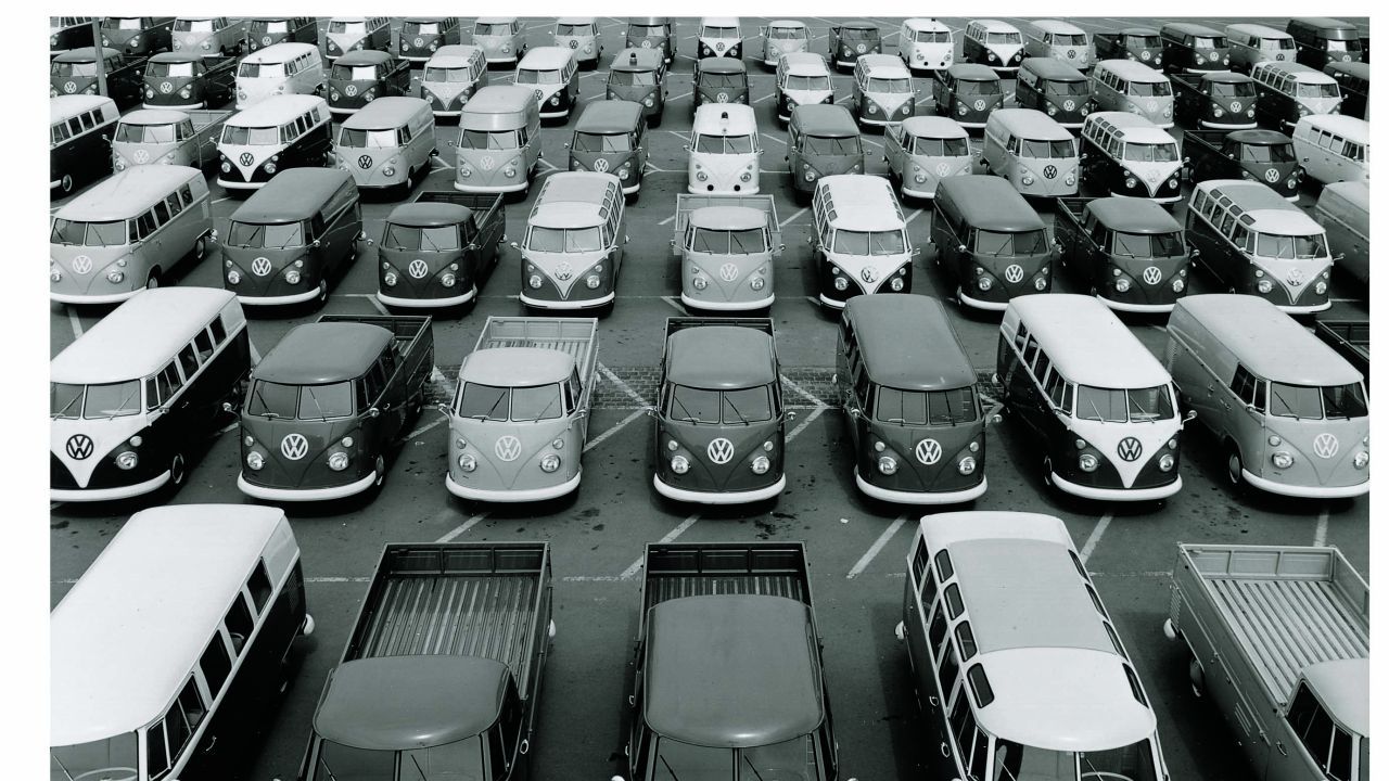 Legenda Volkswagenu slaví 70. let. Transporter je nejdéle vyráběný lehký užitkový vůz na světě.