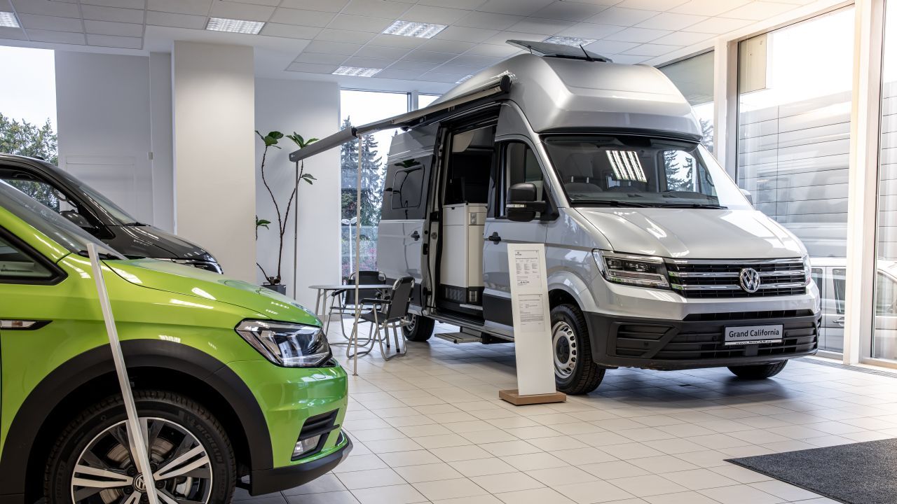Společnost NH Car otevřela v Praze na Strahově nový autosalon značky Volkswagen Užitkové vozy
