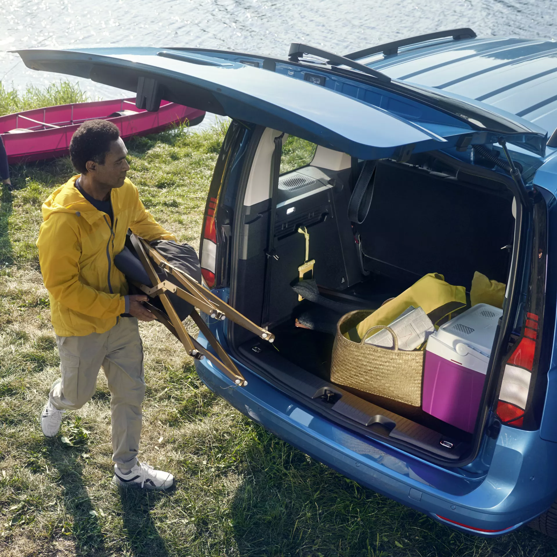 Volkswagen Caddy, detail zadní dveře