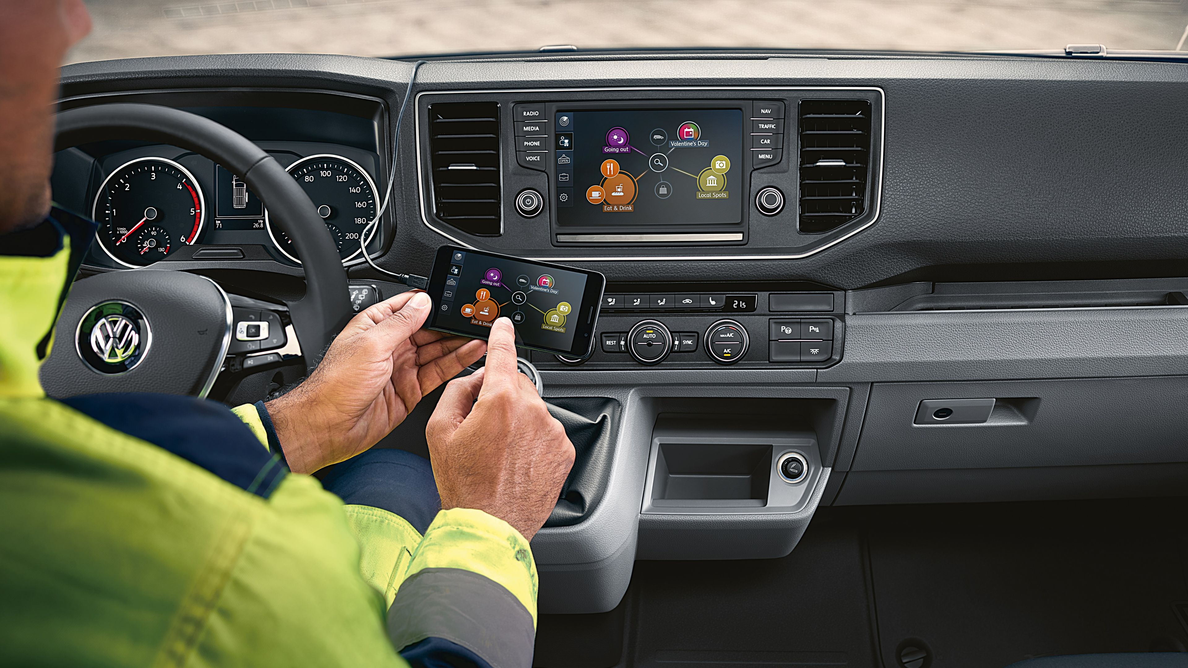 VW Crafter Skříňový vůz - App Connect