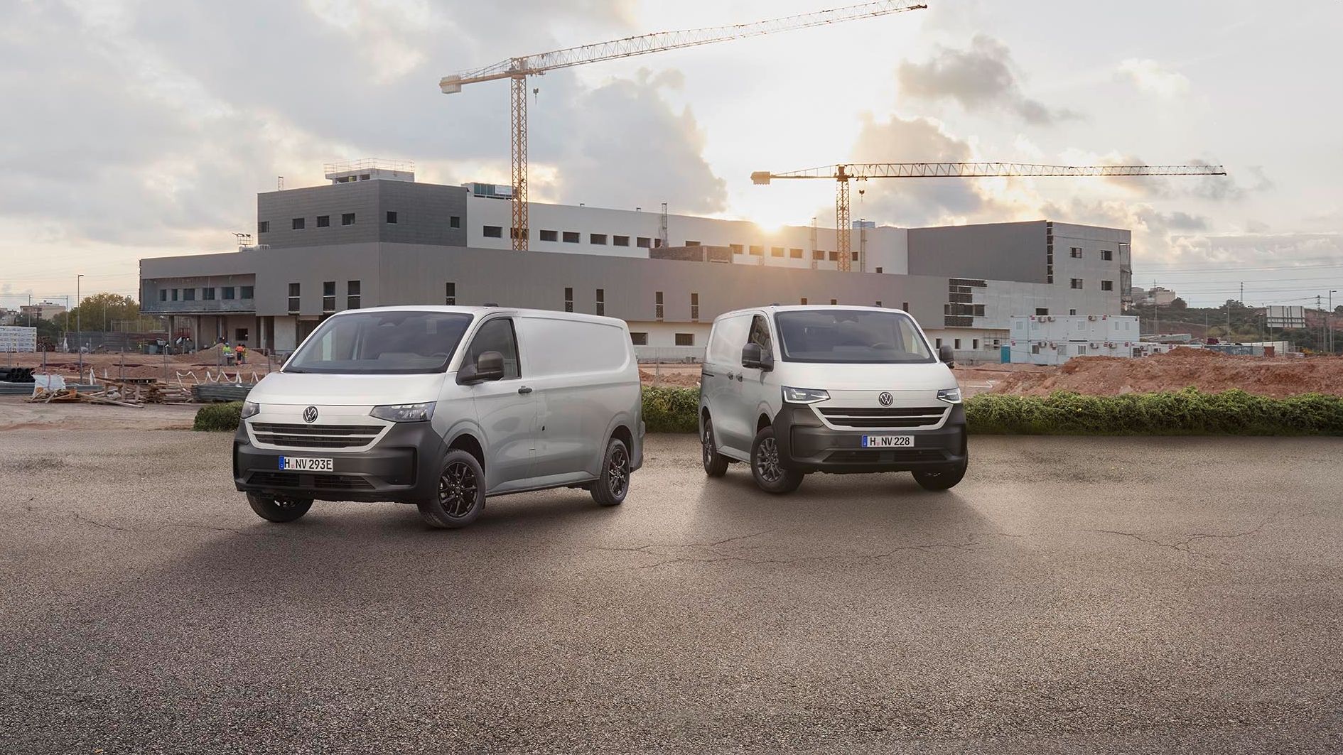 Vozy Volkswagen Transporter na staveništi