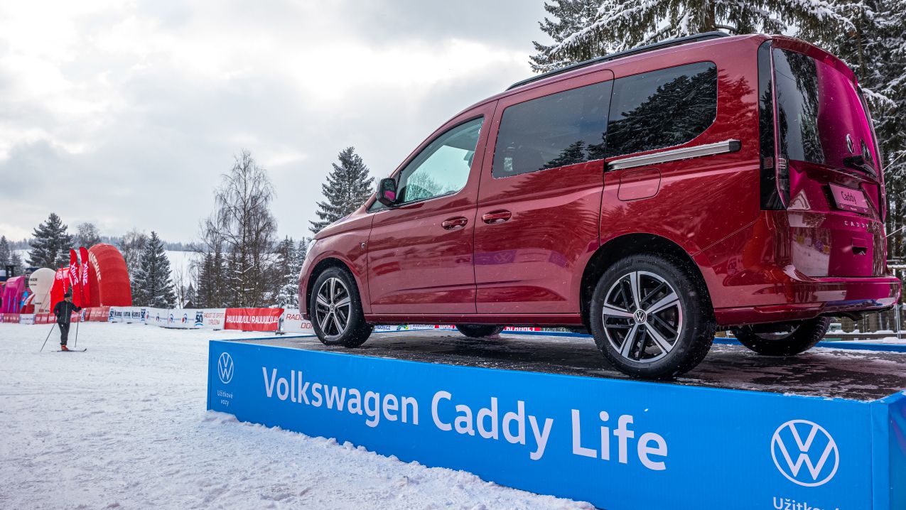 Nový Volkswagen Caddy bude dohlížet na tak trochu jinou Jizerskou 50