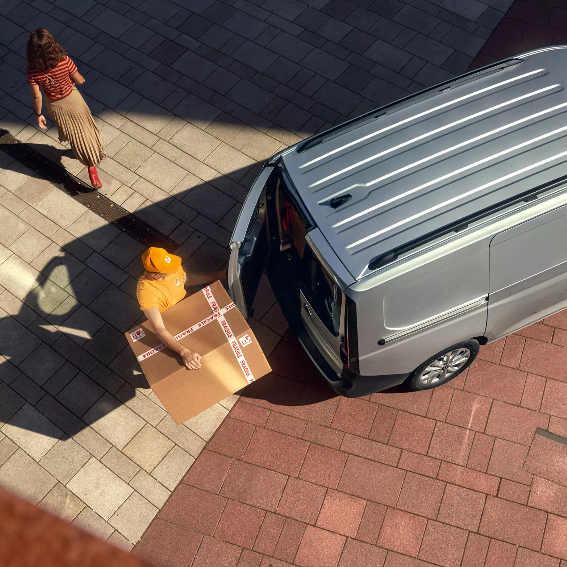 Volkswagen Caddy Cargo, pohled shora