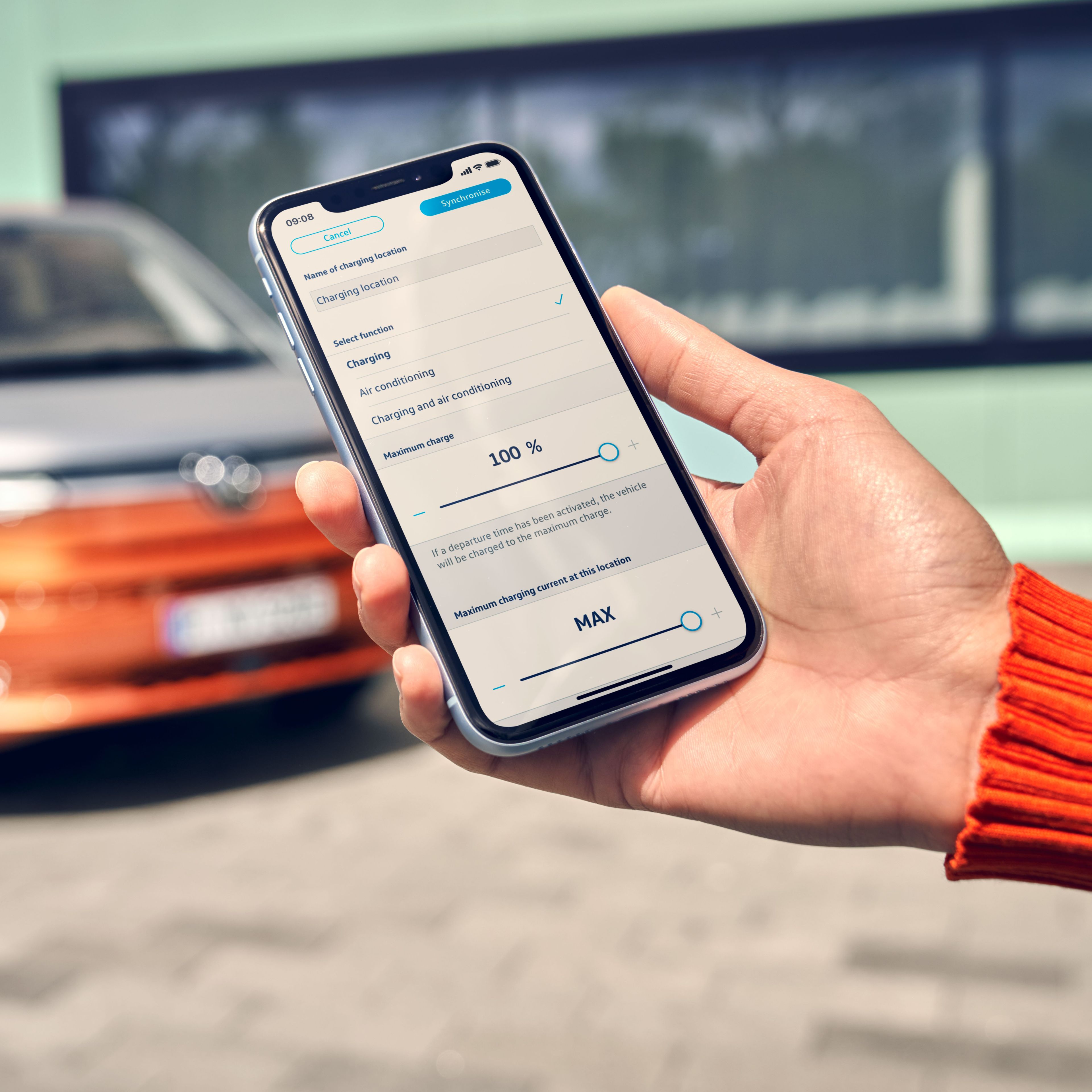 Smartphone ist via Kabel mit dem VW Nutzfahrzeug verbunden