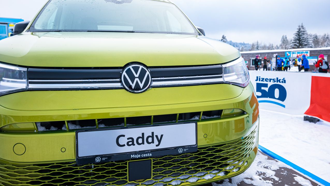 Nový Volkswagen Caddy bude dohlížet na tak trochu jinou Jizerskou 50
