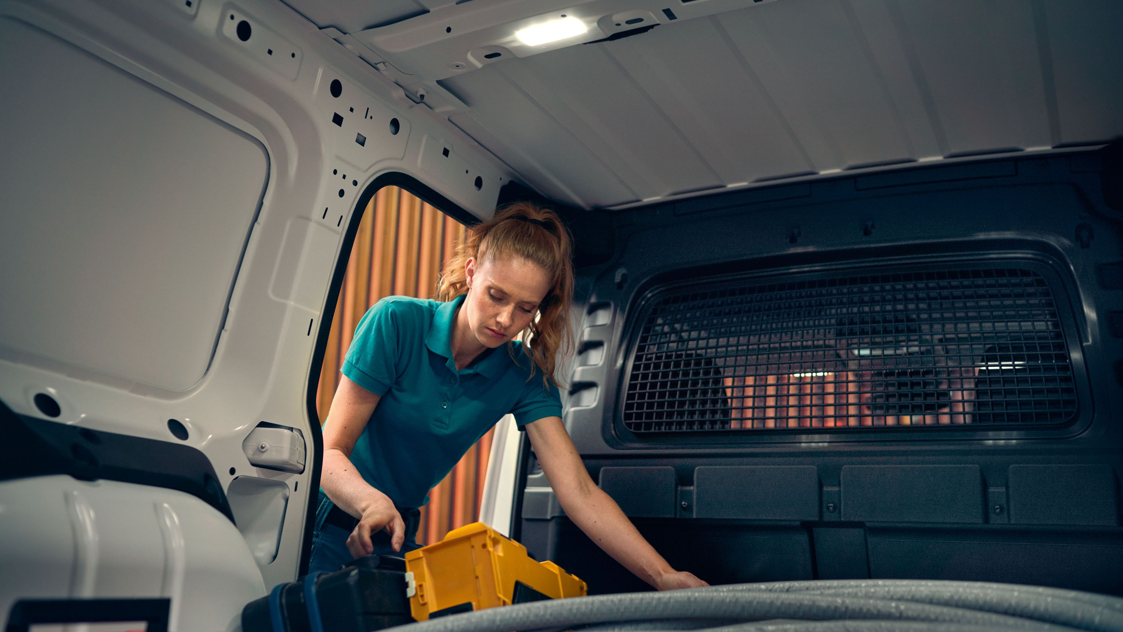 Volkswagen Caddy Cargo, nákladový prostor