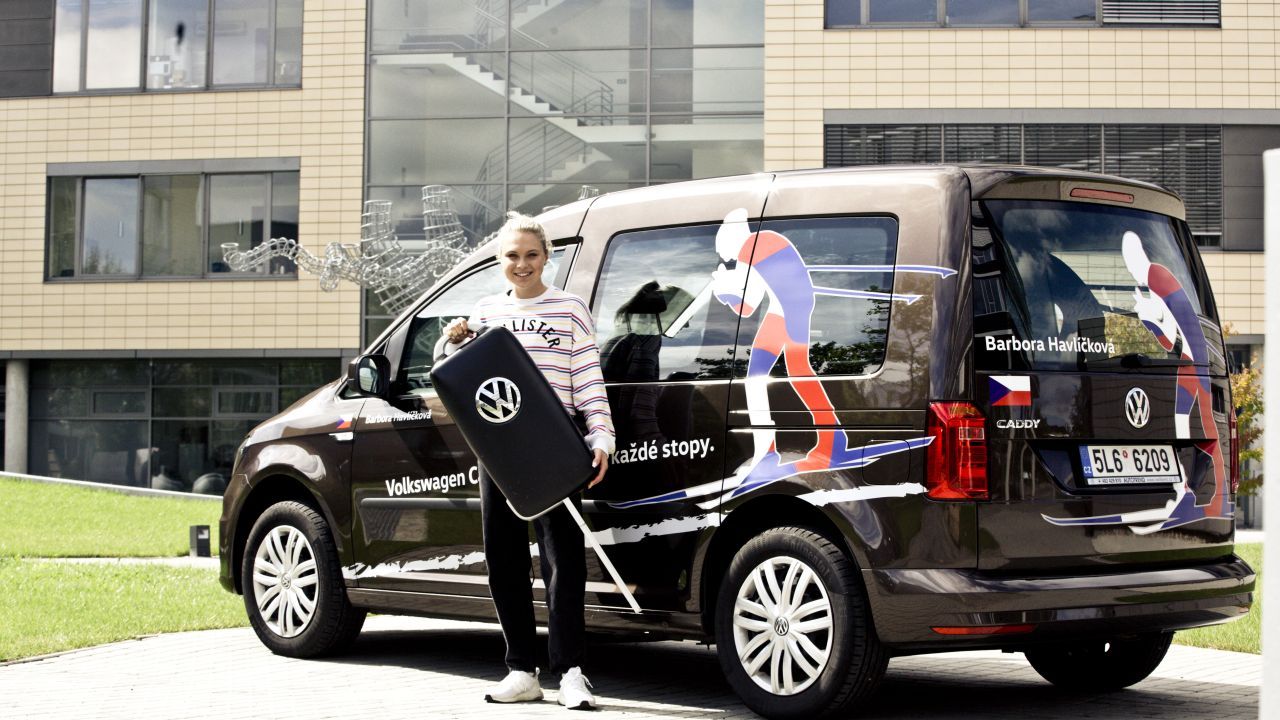 Lyžařka Bára Havlíčková jezdí s vozem Caddy